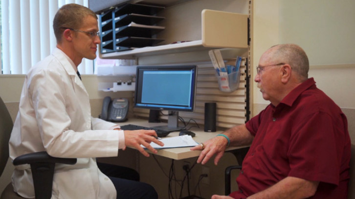 doctor-and-patient-speaking-in-an-office